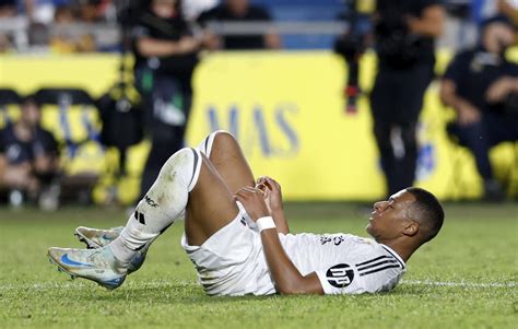 Real Madrid: El atasco de Mbappé pasa factura al Madrid .